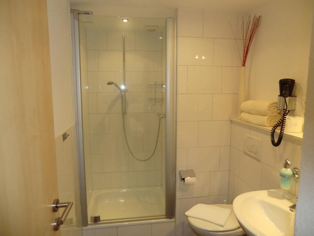 Hotel Garni Julia Linnich Ruang foto