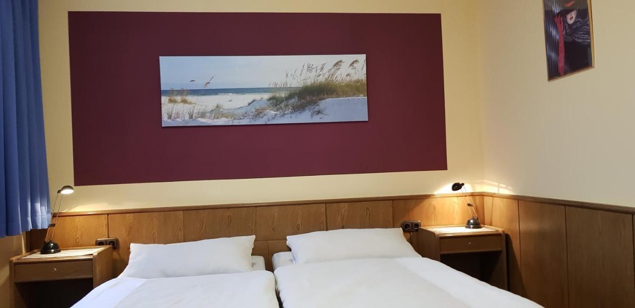 Hotel Garni Julia Linnich Bagian luar foto